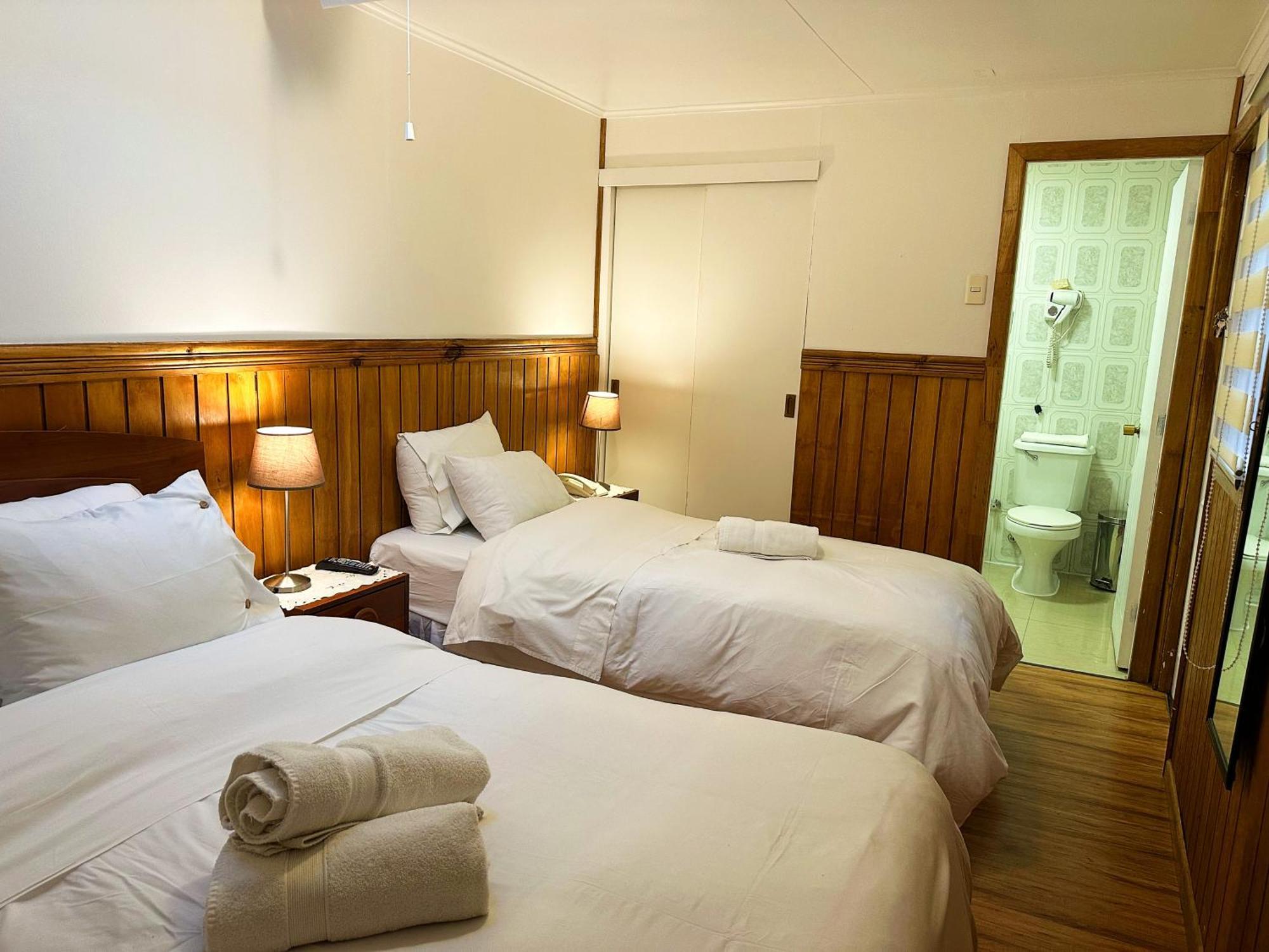 Hostal Cordillera プンタアレナス エクステリア 写真