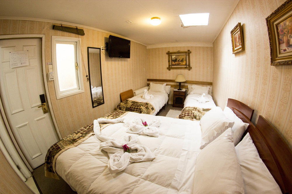 Hostal Cordillera プンタアレナス エクステリア 写真