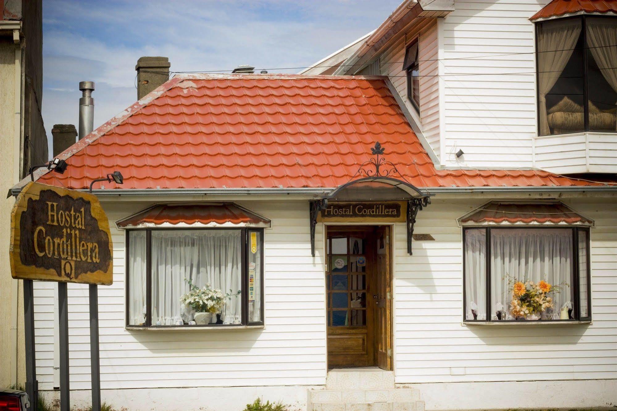 Hostal Cordillera プンタアレナス エクステリア 写真